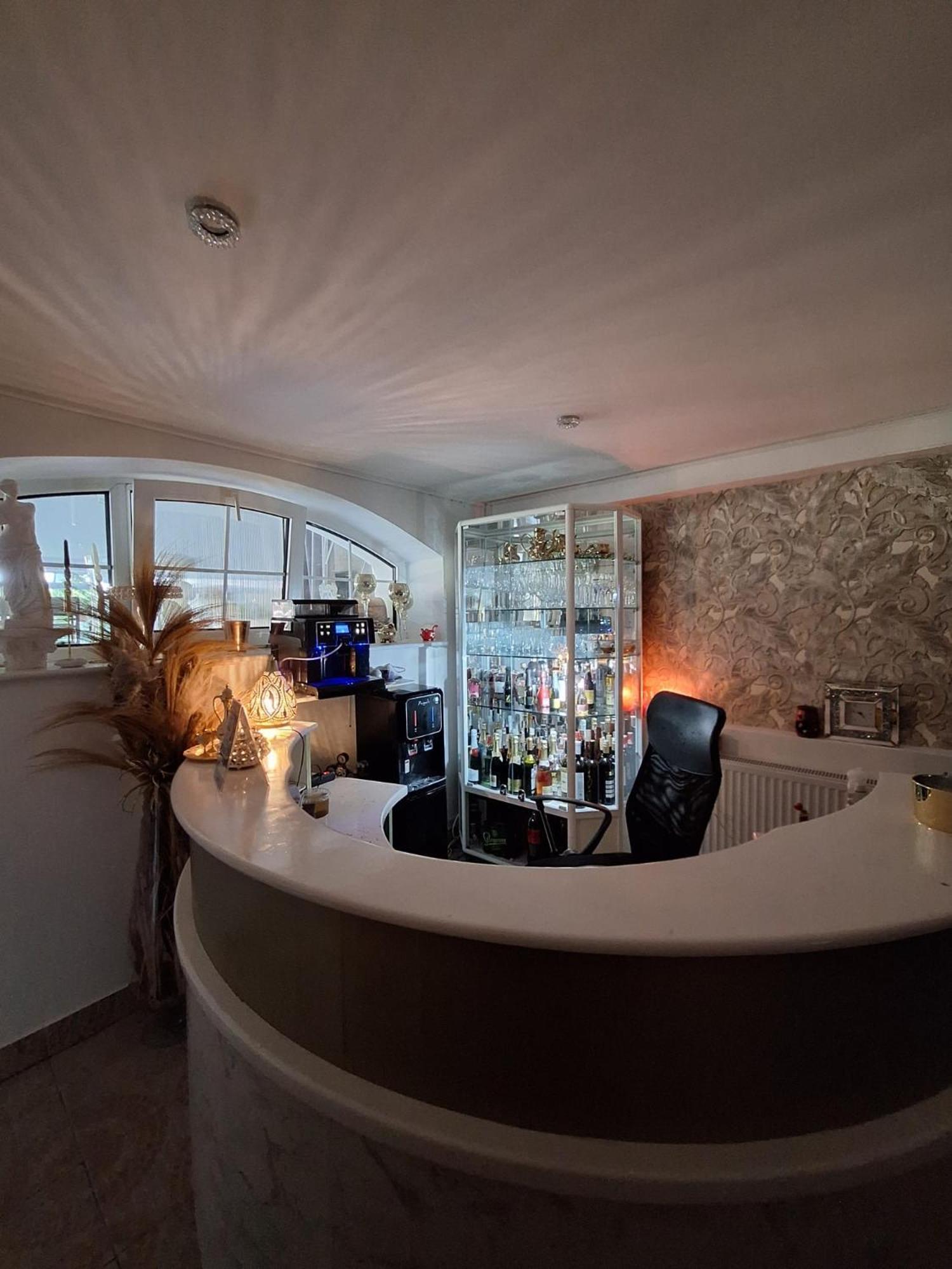 Meduza Wellness Spa S Ubytovanim Глоговец Екстер'єр фото